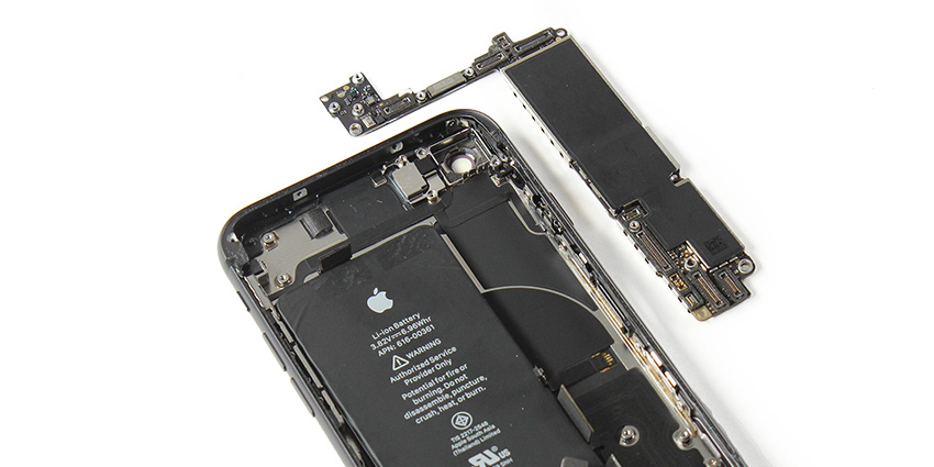 Réparation carte mère iPhone 8 Plus problème de son / haut parleur /  microphone