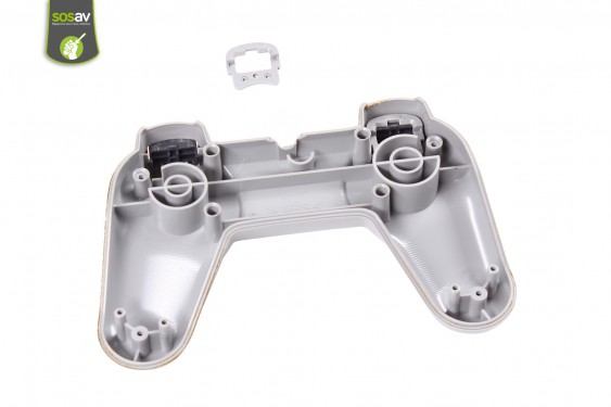 Guide photos remplacement boutons l2 et r2 Manette Playstation 1 (Non dualshock) (Etape 3 - image 4)