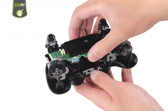 Guide photos remplacement flèche directionnelle Manette Dualshock (Playstation 4) (Etape 8 - image 1)